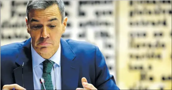 SÁNCHEZ SALE ILESO DE LA «MÁQUINA DEL FANGO»