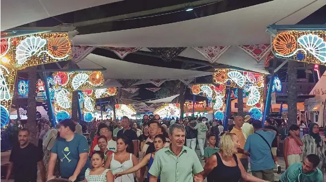 LA FERIA SIGUE BRILLANDO EN SU SEGUNDO DÍA