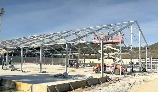 UN PABELLÓN DESMONTABLE PARA CEUTA