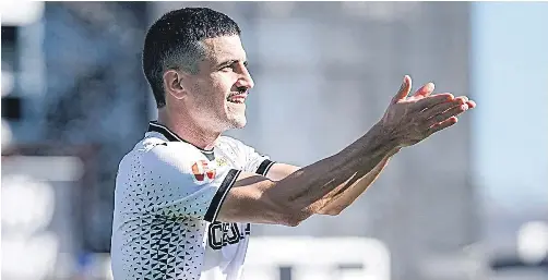 RECONOCIMIENTO AL ABOGADO GUILLERMO MARTÍNEZ