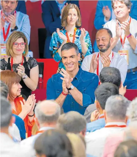 SÁNCHEZ PONE UNA TIRITA A LA HEMORRAGIA