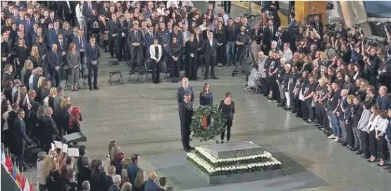 DOLOR ENTRE LAS FAMILIAS Y RABIA CONTRA MAZÓN