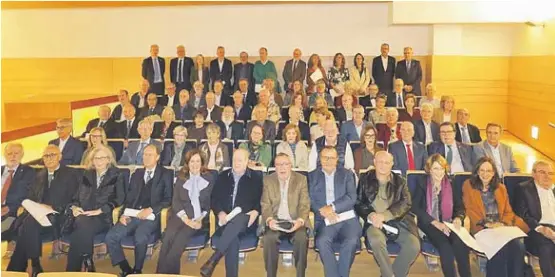 MÉDICOS SIN BATA: “EMPIEZA LO MEJOR”