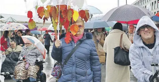 PARAGUAS PARA INTEGRAR LA DISCAPACIDAD