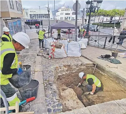 LA MURALLA AFLORA EN A LAXE