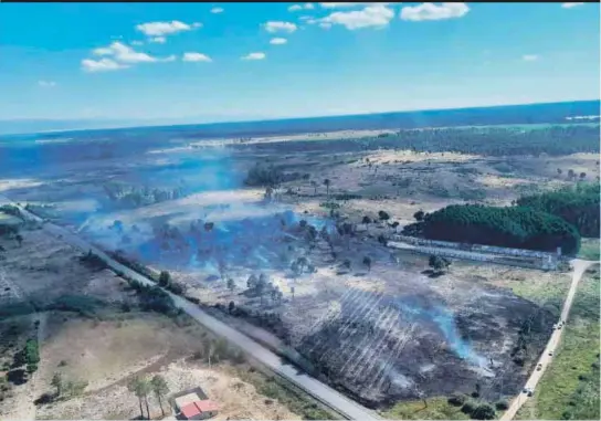 CONTROLADOS DOS INCENDIOS EN SAN MIGUEL DE BERNUY Y PAJAREJOS.