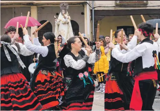 DANZANTES DE AGUILAFUENTE