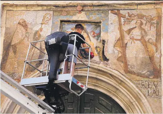 RESTAURADO EL HUECO DE LA PIEDAD, EN LA IGLESIA DE SANTA EULALIA.