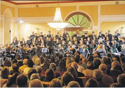 UNA DESPEDIDA DE AÑO CON SONES DE VIVALDI.