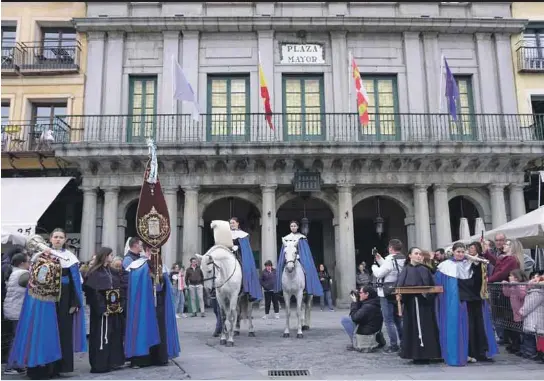 LA SEMANA SANTA ALZA EL TELÓN.