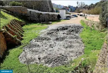 VERTIDO INCONTROLADO DE LODOS DEL DRAGADO EN SA COLÀRSEGA