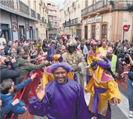 LOS REYES MAGOS LLENAN ALMERÍA DE ILUSIÓN