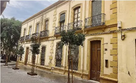 EL OBISPADO VENDE DOS CASONAS EN EL CENTRO