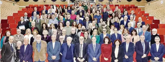 HONORES PARA LOS MÁS VETERANOS DE LA UNIVERSIDAD