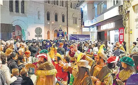 EL HERALDO REAL LLENA EL CENTRO DE LA CIUDAD