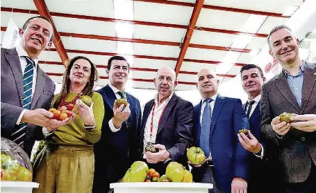 NÍJAR SUBE EL TELÓN DE UNA GRAN EXPOLEVANTE