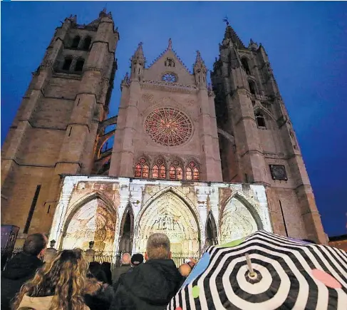 LA CATEDRAL, UN LIENZO