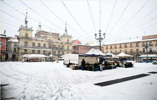 EL MANTO BLANCO DE KRISTIN