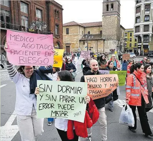 LOS MÉDICOS LUCHAN POR SUS DERECHOS