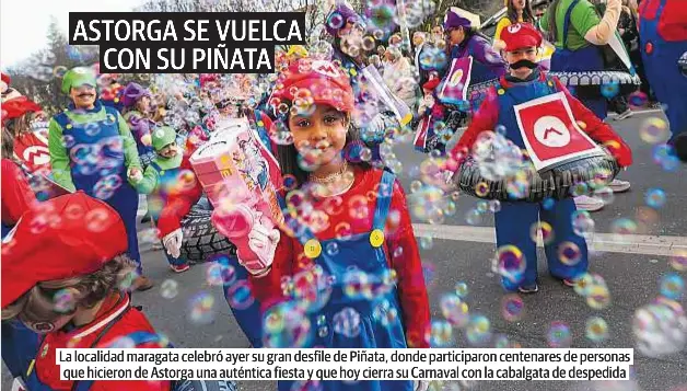 ASTORGA SE VUELCA CON SU PIÑATA