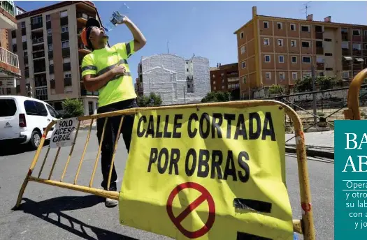 BAJO EL SOL ABRASADOR