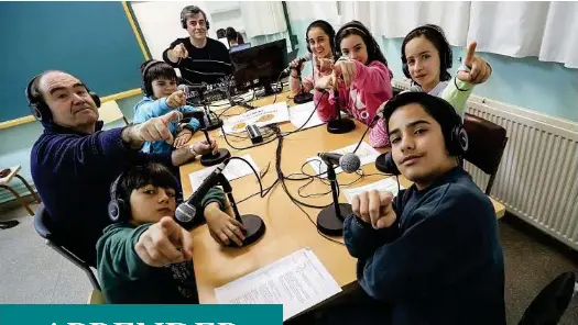 APRENDER ENTRE MICRÓFONOS