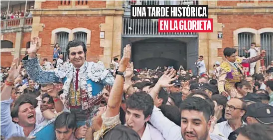 UNA TARDE HISTÓRICA EN LA GLORIETA