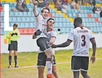 EL SE REENCUENTRA CON EL TRIUNFO EN CASA (3-0)