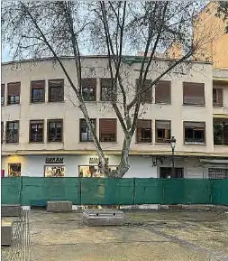 ADIÓS AL POLÉMICO RELOJ SOLAR DE VARA DE REY