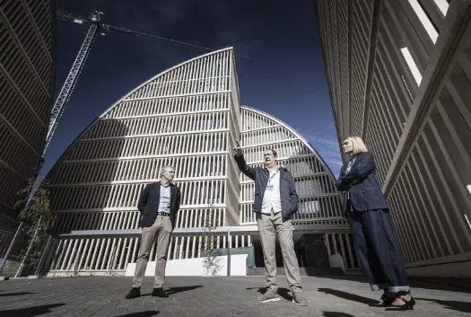 LUZ EN EL PEMA: SOLARIG ESTRENA LAS CÚPULAS