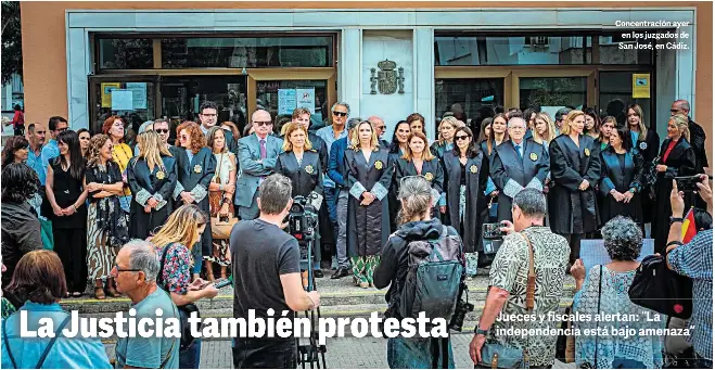 LA JUSTICIA TAMBIÉN PROTESTA