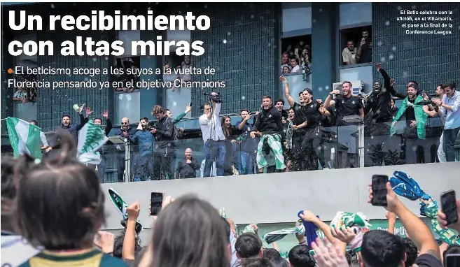 UN RECIBIMIENTO CON ALTAS MIRAS