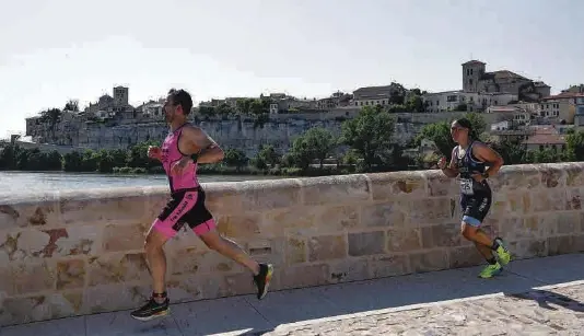 «TRAS LA ANOREXIA HAY UNA FALTA DE AUTOESTIMA»