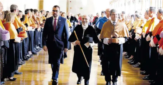 LLEGA EL GRAN DERBI DE ASTURIAS CON DOS EQUIPOS QUE SUEÑAN DE NUEVO CON LUCHAR POR EL ASCENSO RUBÉN ALBÉS, JAVIER CALLEJA,