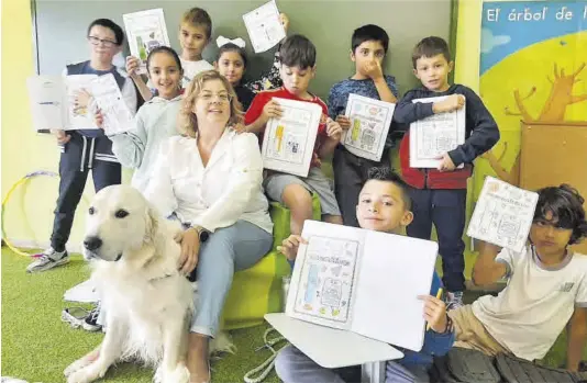 «WANDA» VA AL COLEGIO CON LOS ALUMNOS DE CARBAYÍN ALTO (SIERO)