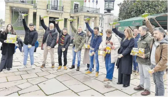 CULETES DE SIDRA SOLIDARIA DE NAVA PARA CATARROJA