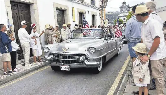 BOAL VIAJA EN COCHE A SU PASADO EMIGRANTE