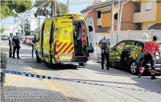 UN HOMBRE MUERE TRAS SER APUÑALADO EN PLENA CALLE