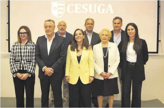 REY DA SU RESPALDO A LA UNIVERSIDAD PARDO BAZÁN