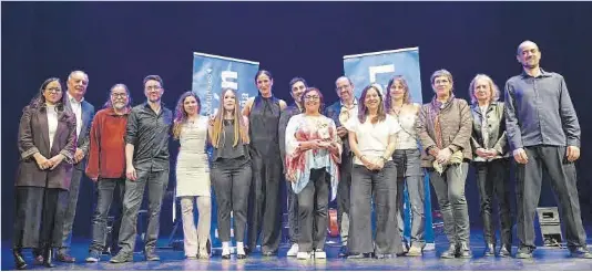 UN CANTAR POLAS CANTAREIRAS