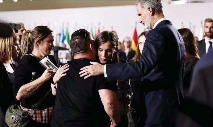 ESPAÑA «ABRAZA» A LAS VÍCTIMAS DE LA DANA