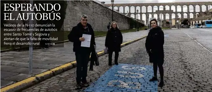 ESPERANDO EL AUTOBÚS