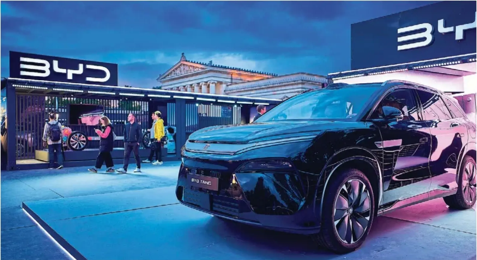 The federal government made several decisions that have collectively broken Canada's EV market over this past year, and while that likely wasn't the intention, it has certainly been the end result, Rachel Doran and Joanna Kyriazis write.