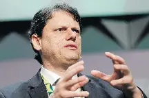 Ob­je­ti­vo. Frei­tas diz que re­gu­la­ção tem de ser mais fá­cil