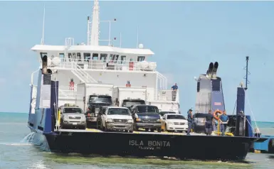 La em­bar­ca­ción de car­ga Is­la Bo­ni­ta su­frió un des­per­fec­to me­cá­ni­co pre­vio al fin de se­ma­na, por lo cual hay un so­lo “ferry” de car­ga ofre­cien­do trans­por­ta­ción ha­cia las is­las mu­ni­ci­pio. El je­fe de la ATM in­di­có que se es­pe­ra que la em­bar­ca­ción es­té de nue­vo en ope­ra­cio­nes el vier­nes.