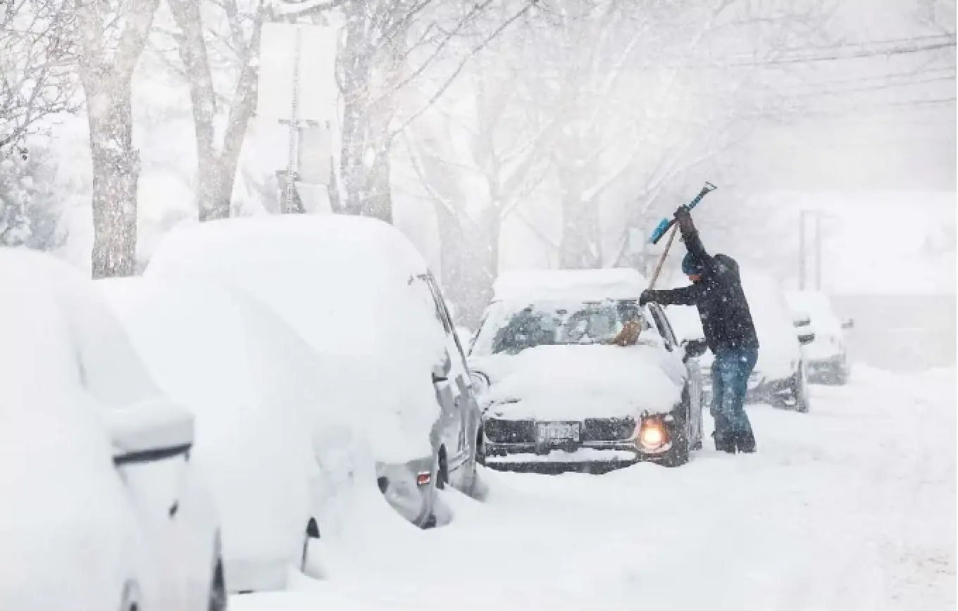 Between Feb. 8 and Feb. 15, about 66 centimetres of snow blanketed Toronto as disruptive snowstorms buried much of central and eastern Canada. The storms also left the city with its fourthdeepest snowpack on record, at 50 centimetres.