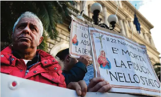 Banque Rome manifestation Vierge Marie Sacré Coeur Où Ai-Je La Tête ?