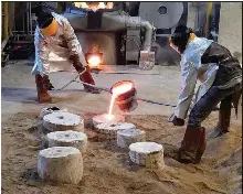 Le bronze est chauffé à 1.150 °C.